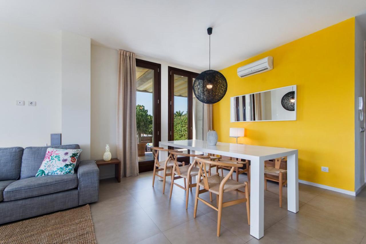 Villa Barcares Gran For 10, Pool, Gym And Close To Beach Alcudia  Exterior photo