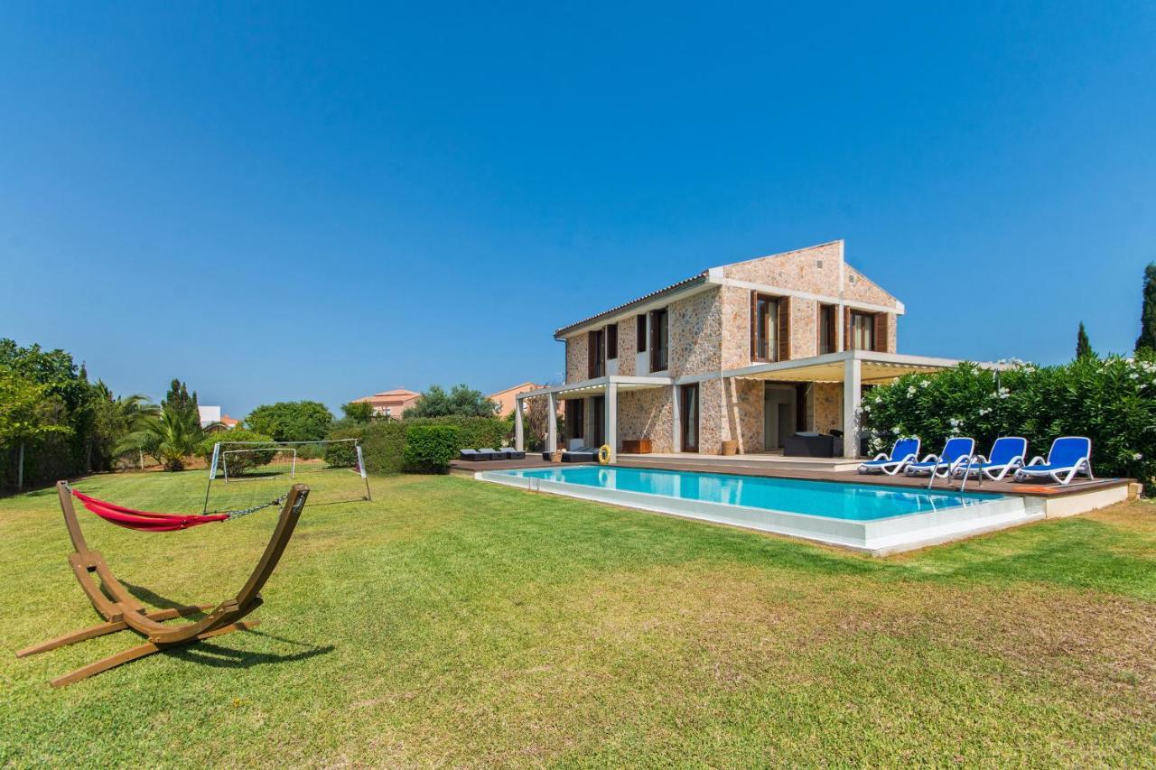 Villa Barcares Gran For 10, Pool, Gym And Close To Beach Alcudia  Exterior photo